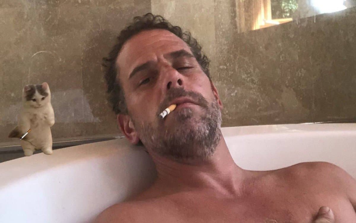 hunterbiden cigarette smoke bathtub