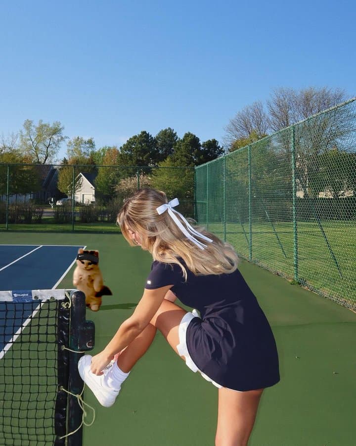 girl outdoors sport tennis
