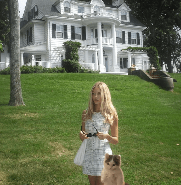 blonde girl sunglasses cute house outdoors