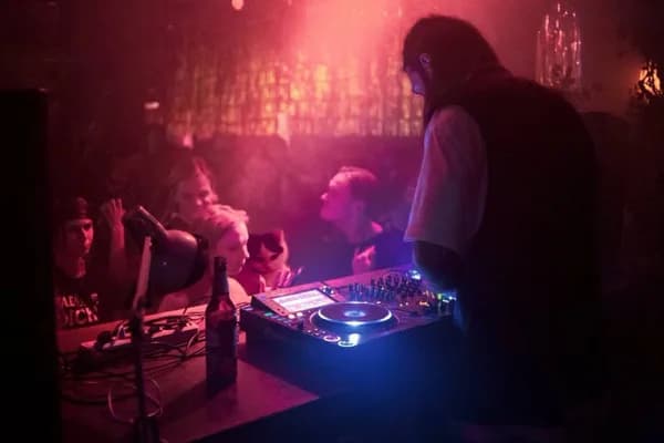 music rave club dj