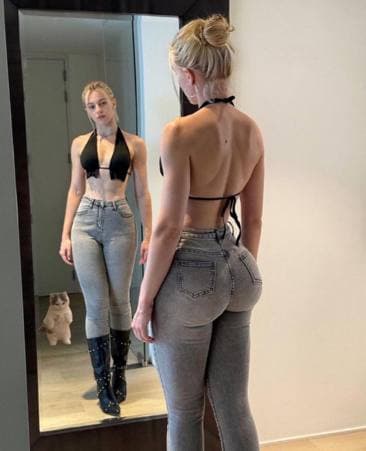 blonde ass butt boobs tits gyatt sexy girl nsfw