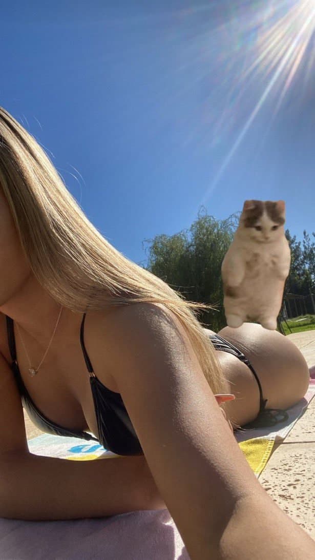 ass butt blonde beach nsfw sexy thot gyat