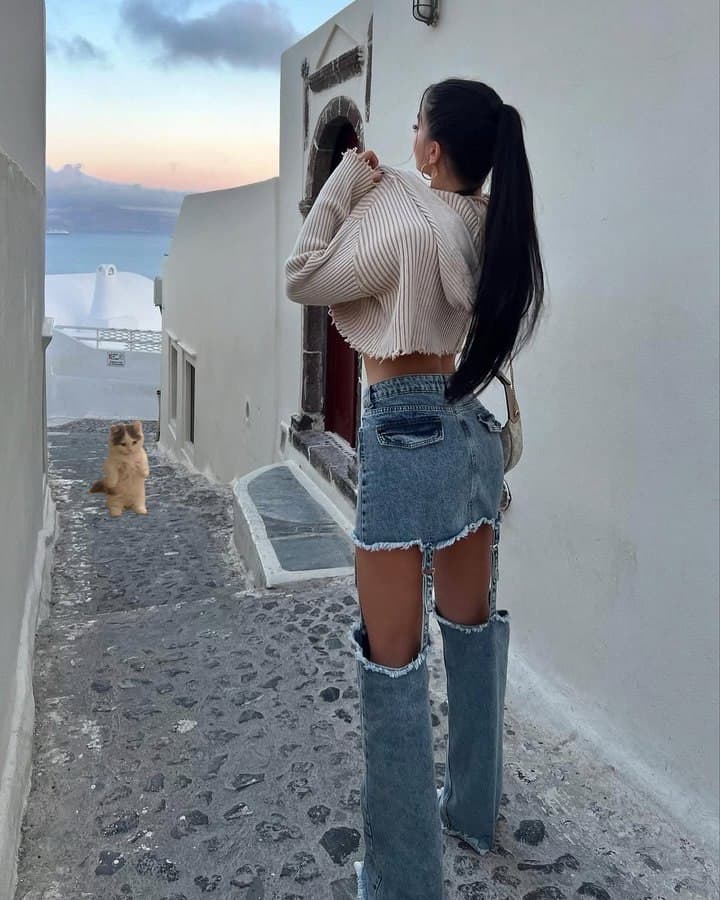 girl queen beach outdoors